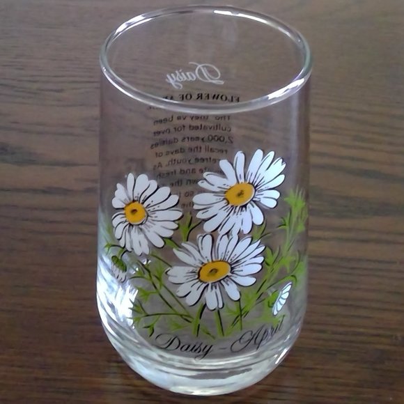 Dining Vintage Brockway Flower Of The Month April Daisy Drinking